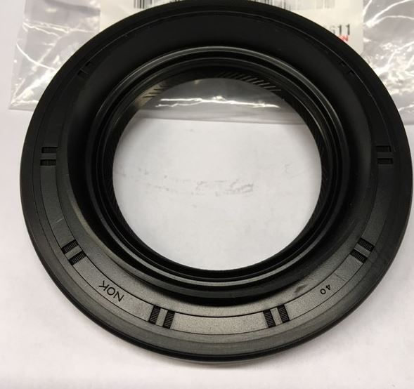 FJ Output Shaft Seal; Right - Click Image to Close